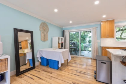 Kitchen Photo of 5813 180 Street, Surrey, BC