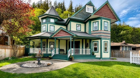 864 Hot Springs Road, Harrison Hot Springs, BC, Harrison Hot Springs — Single Family Residence for sale