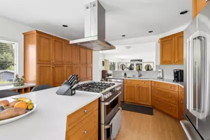 Pantry Photo of 1005 Westmount Drive, Port Moody, BC