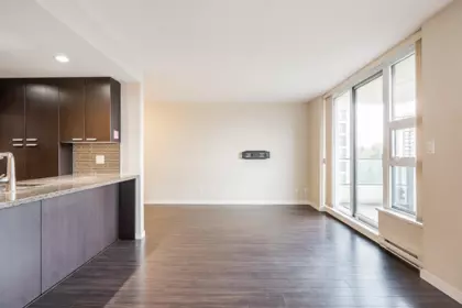 1705 2232 Douglas Road, Burnaby, BC, Burnaby — Apartment/Condo for sale