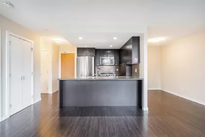 1705 2232 Douglas Road, Burnaby, BC, Burnaby — Apartment/Condo for sale