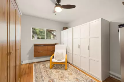 Mudroom Photo of 32931 1 Avenue, Mission, BC