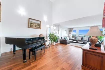 Kitchen Photo of 2272 Nelson Avenue, West Vancouver, BC