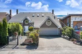 2272 Nelson Avenue, West Vancouver, BC