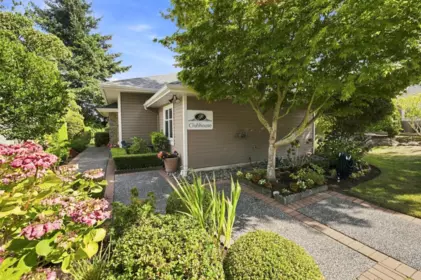 Hot Tub / Spa Photo of 9 15273 24th Avenue, Surrey, BC