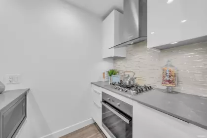 Kitchen Island Photo of 3504 1283 Howe Street, Vancouver, BC