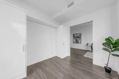 Laundry Room Photo of 3504 1283 Howe Street, Vancouver, BC