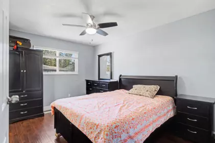 Guest Bathroom Photo of 8076 139a Street, Surrey, BC