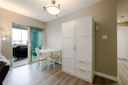 Kitchen Photo of 204 2585 Ware Street, Abbotsford, BC