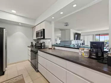 Kitchen Island Photo of 33 2236 Folkestone Way, West Vancouver, BC