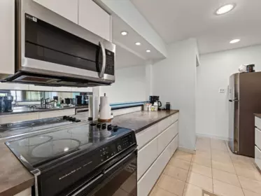 Pantry Photo of 33 2236 Folkestone Way, West Vancouver, BC