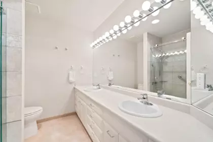 Office / Den Photo of 305 E 17th Street, North Vancouver, BC