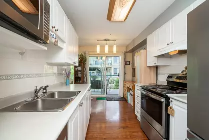 Guest Bathroom Photo of 209 20443 53 Avenue, Langley, BC