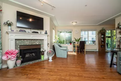Kitchen Island Photo of 209 20443 53 Avenue, Langley, BC
