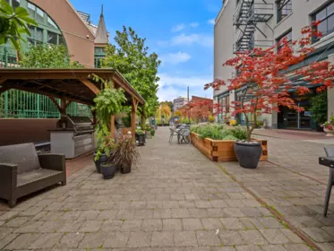 Front Yard Photo of 47 E Cordova Street, Vancouver, BC