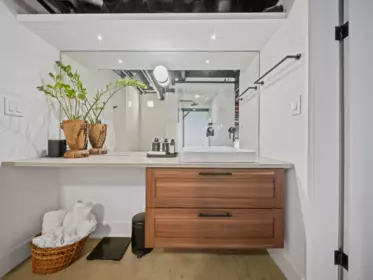 Office / Den Photo of 47 E Cordova Street, Vancouver, BC