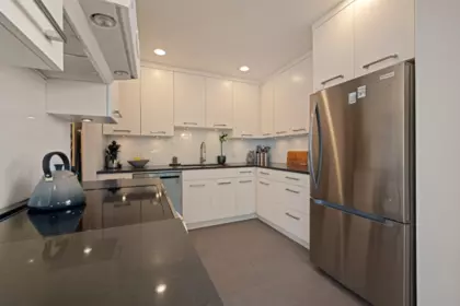 114 1420 Duchess Avenue, West Vancouver, BC, West vancouver — Apartment/Condo for sale