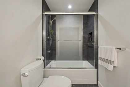 Loft / Bonus Room Photo of 114 1420 Duchess Avenue, West Vancouver, BC