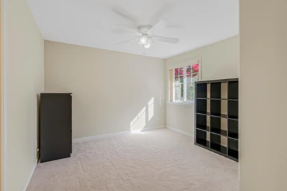 Hallway Photo of 14405 89a Avenue, Surrey, BC