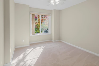 Laundry Room Photo of 14405 89a Avenue, Surrey, BC