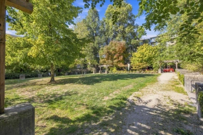 Front Yard Photo of 707 2655 Cranberry Drive, Vancouver, BC