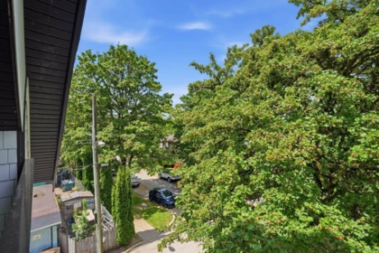 Garden / Landscaping Photo of 1 2438 E 20th Avenue, Vancouver, BC