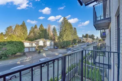 Staircase Photo of 211 708 Edgar Avenue, Coquitlam, BC