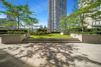Loft / Bonus Room Photo of 909 9981 Whalley Boulevard, Surrey, BC