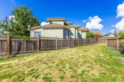 Community Amenities Photo (Clubhouse) of 7953 155a Street, Surrey, BC