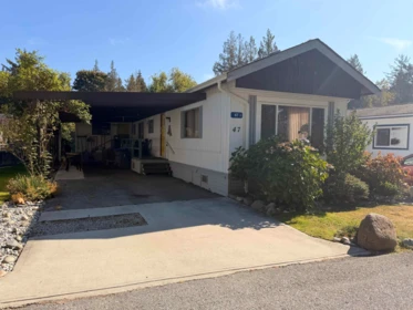 47 4496 Sunshine Coast Highway, Sechelt, BC, Sechelt — Manufactured Home for sale