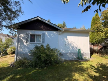 Kitchen Photo of 47 4496 Sunshine Coast Highway, Sechelt, BC