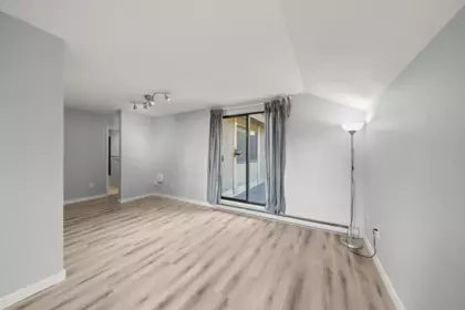 304 9128 Capella Drive, Burnaby, BC, Burnaby — Apartment/Condo for sale