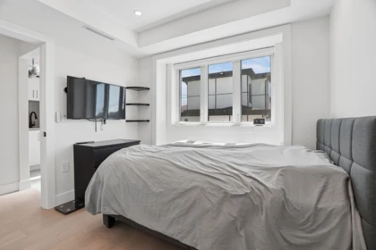 Bedroom 3 Photo of 72 E 57th Avenue, Vancouver, BC