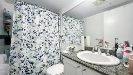 Primary Bathroom Photo of 1105 7225 Acorn Avenue, Burnaby, BC