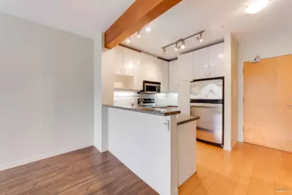 319 580 Raven Woods Drive, North Vancouver, BC, North Vancouver — Apartment/Condo for sale