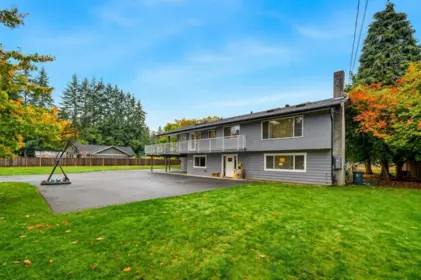 Backyard Photo of 24061 55 Avenue, Langley, BC