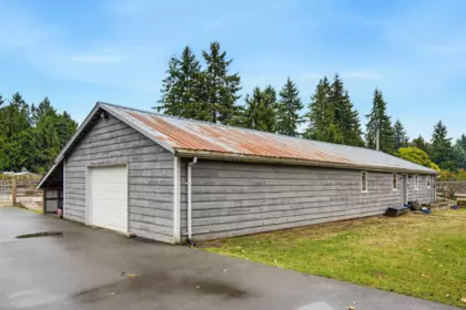 Hot Tub / Spa Photo of 24061 55 Avenue, Langley, BC