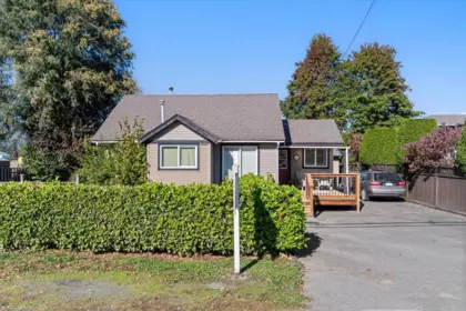 44165 South Sumas Road, Chilliwack, BC, Chilliwack — Single Family Residence for sale
