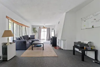 647 E Columbia Street, New Westminster, BC, New westminster — Single Family Residence for sale