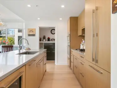 204 4988 Cambie Street, Vancouver, BC, Vancouver — Apartment/Condo for sale