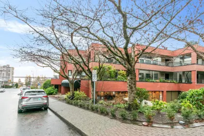 204 2408 Haywood Avenue, West Vancouver, BC, West vancouver — Apartment/Condo for sale