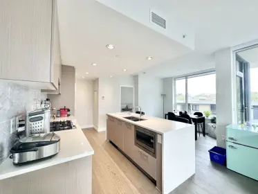 408 5410 Shortcut Road, Vancouver, BC, Vancouver — Apartment/Condo for sale