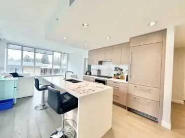 408 5410 Shortcut Road, Vancouver, BC, Vancouver — Apartment/Condo for sale