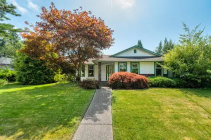 16392 11 Avenue, Surrey, BC, Surrey — Single Family Residence for sale