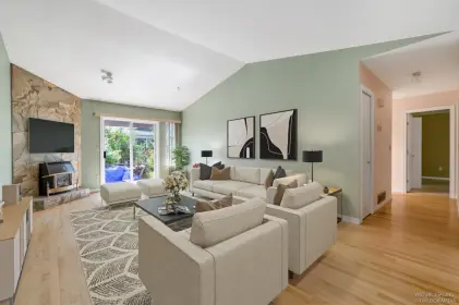 16392 11 Avenue, Surrey, BC, Surrey — Single Family Residence for sale