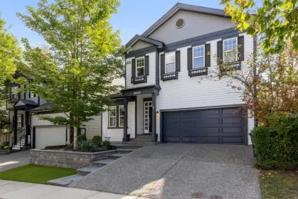 19582 Hoffmann Way, Pitt Meadows, BC, Pitt meadows — Single Family Residence for sale