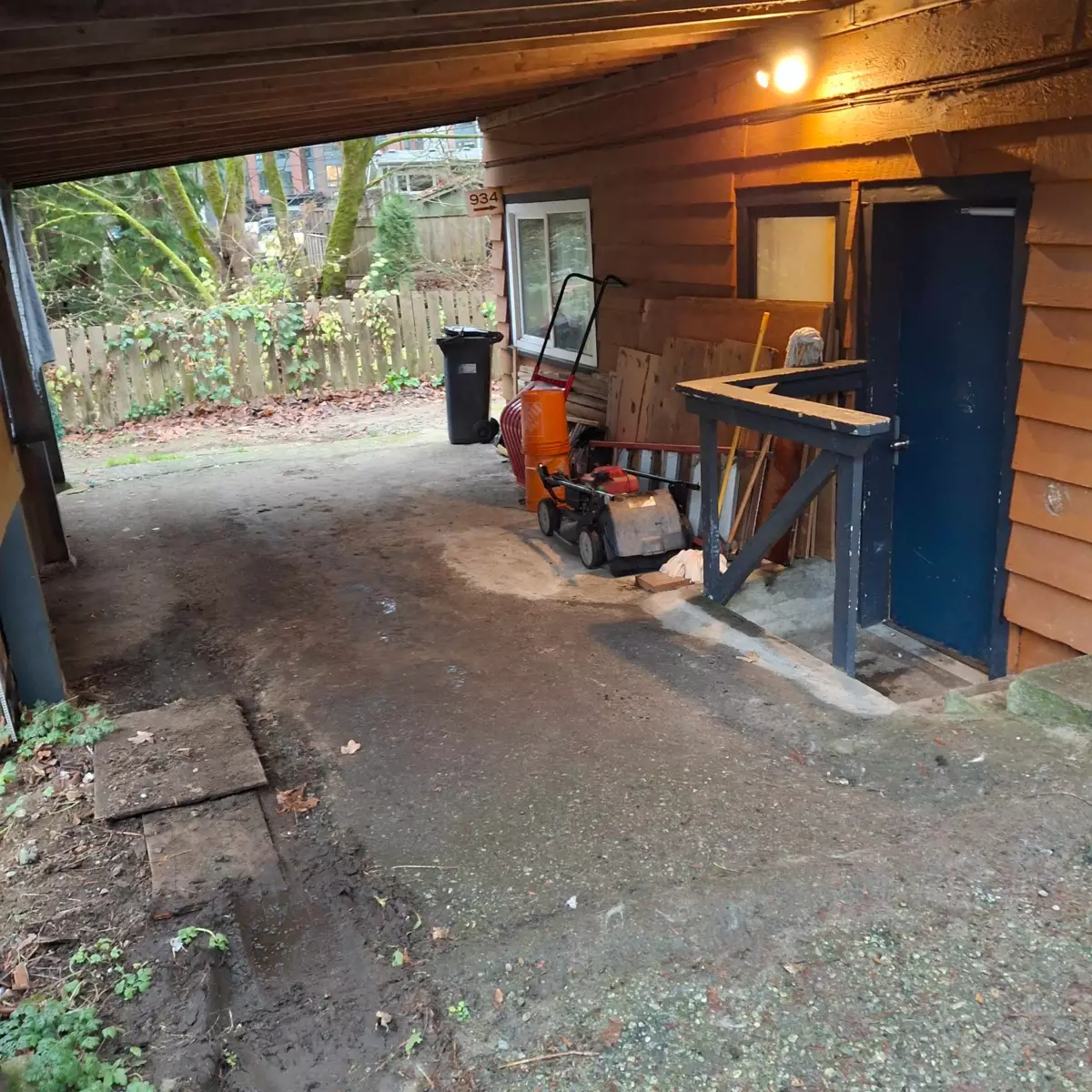 Dining Area Photo of 938 Clarke Road, Port Moody, BC