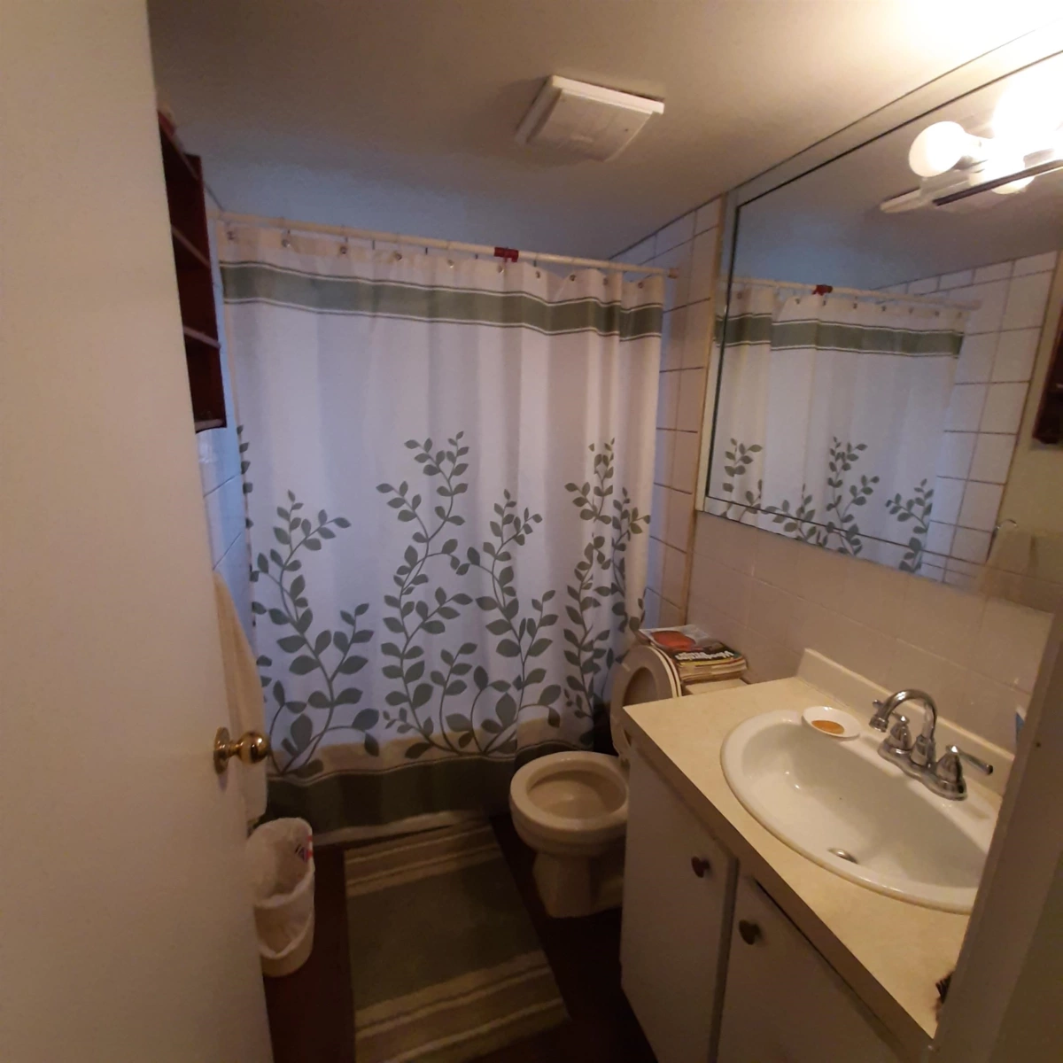 Walk-In Closet Photo of 938 Clarke Road, Port Moody, BC