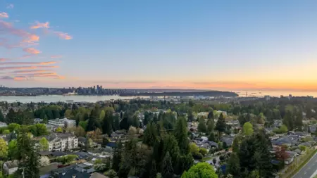 302 2545 Lonsdale Avenue, North Vancouver, BC, North vancouver — Apartment/Condo for sale