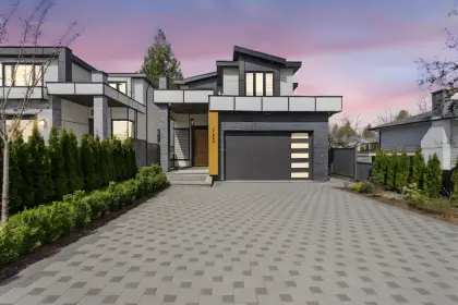 11863 92 Avenue, Delta, BC, Delta — Single Family Residence for sale